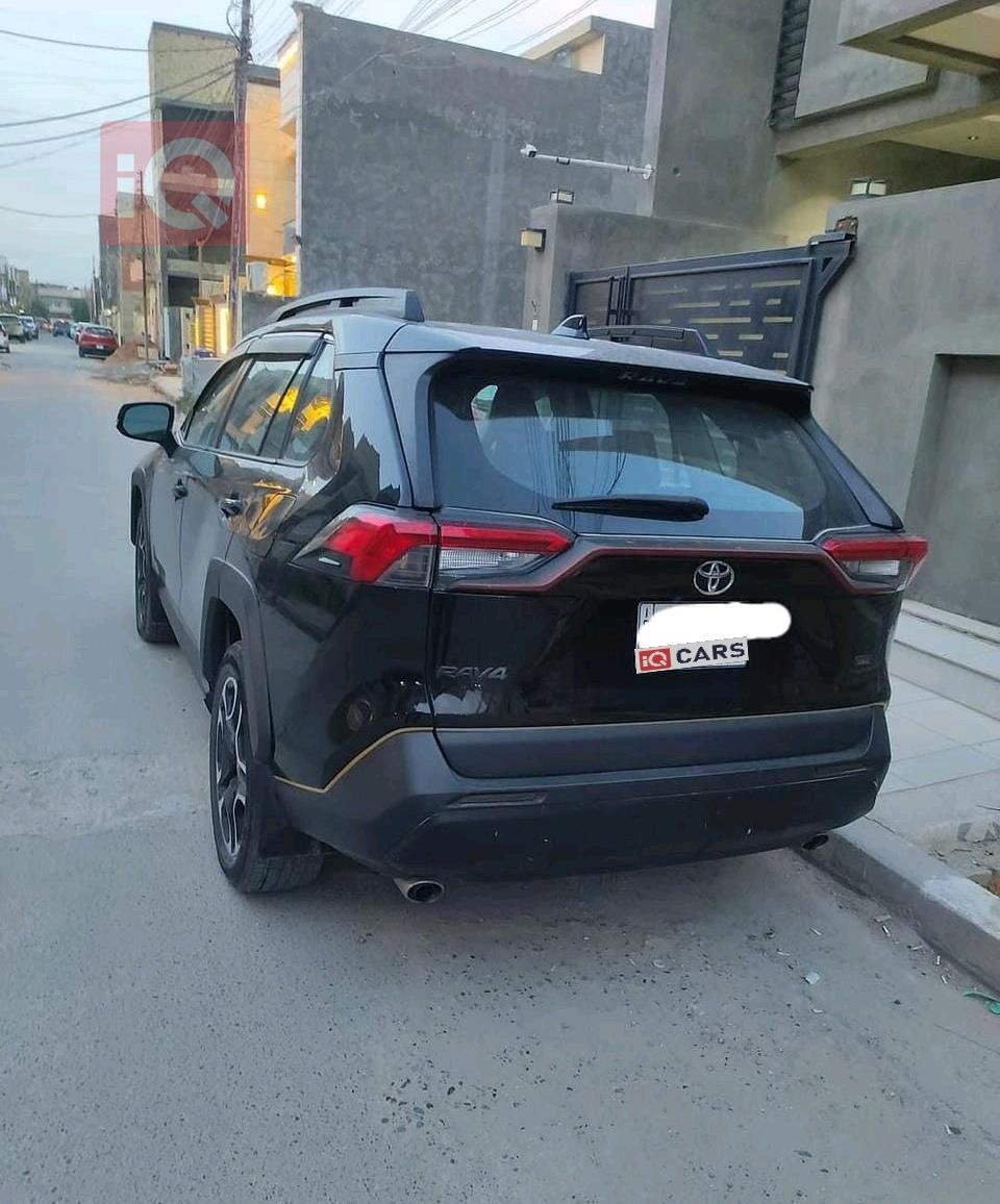 تويوتا راف 4